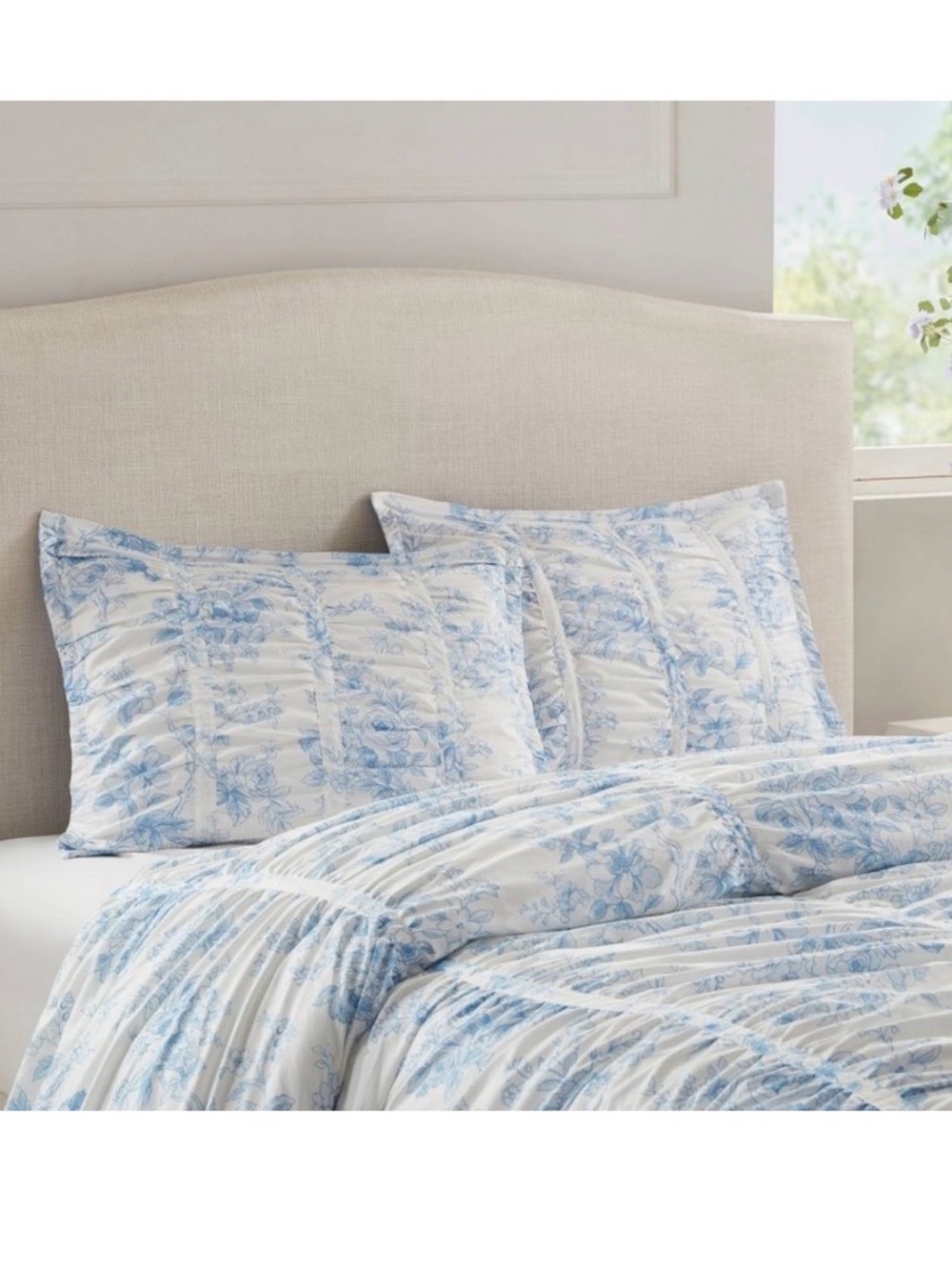 Coquette ~ Armoire Collection Blue White Floral Pillow Sham ~ HTF - Picture 2 of 5